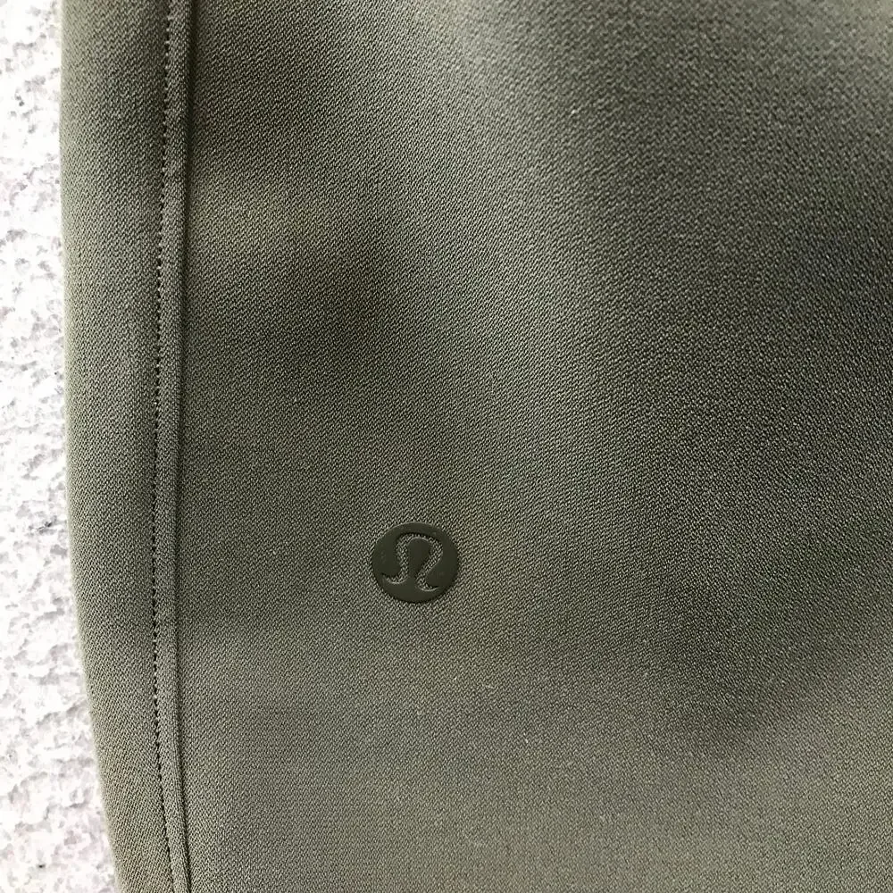 Lululemon On the Fly Jogger in Dark Olive pant size 2